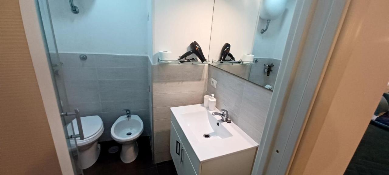 Appartamento Residenza Plebliscito Napoli Esterno foto