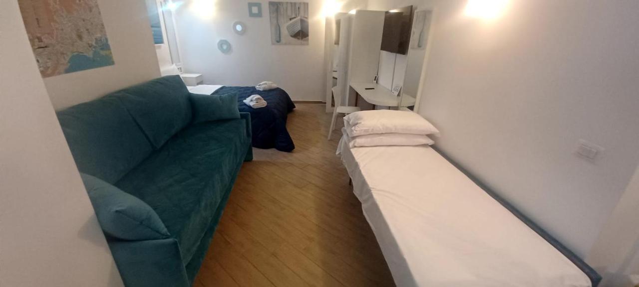 Appartamento Residenza Plebliscito Napoli Esterno foto